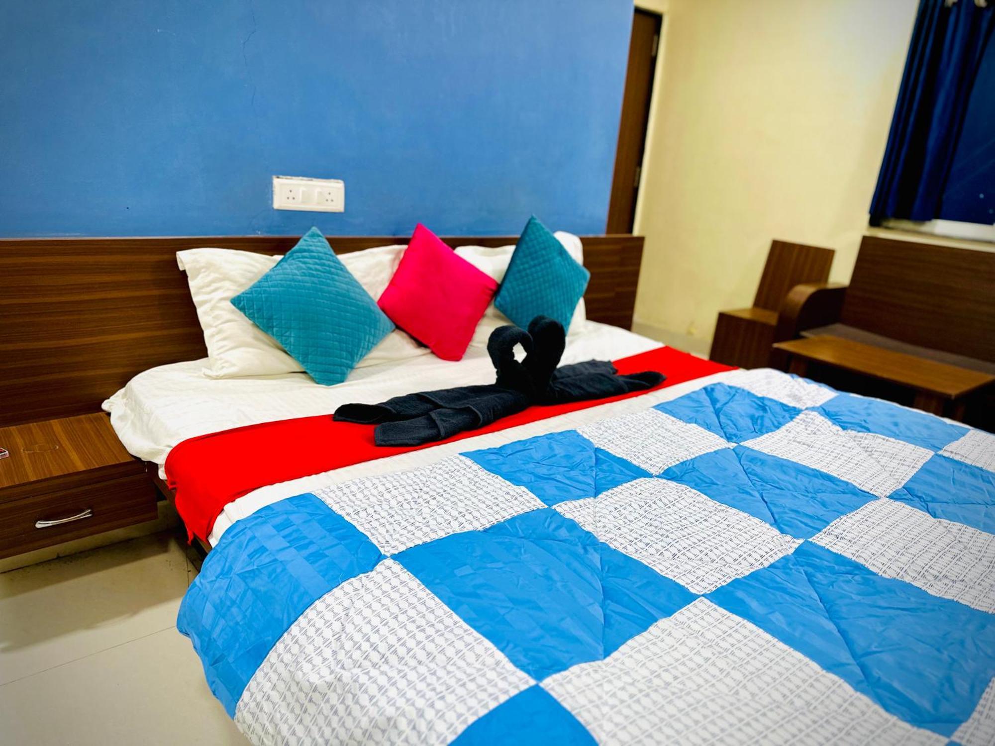 Hotel Sawai Executive Jadhavwadi エクステリア 写真